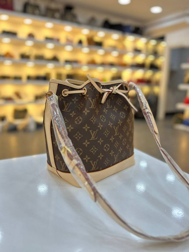 Louıs Vuıtton İthal Deri Çanta